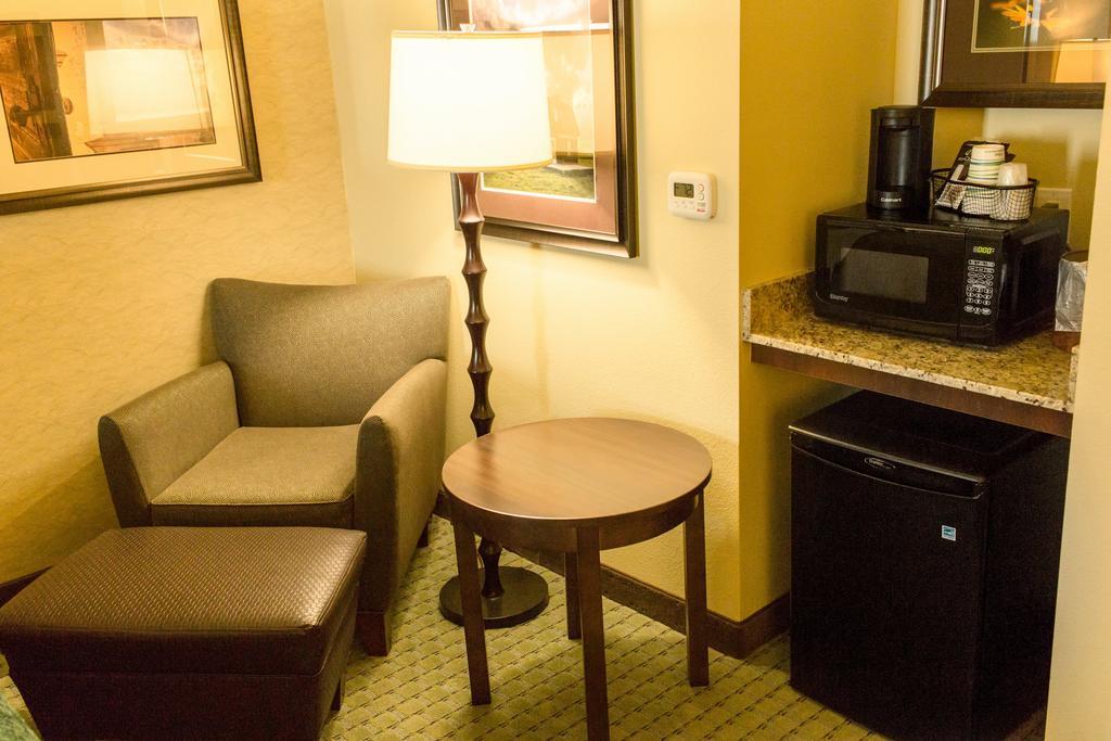 Little Missouri Inn & Suites Watford City Exteriér fotografie