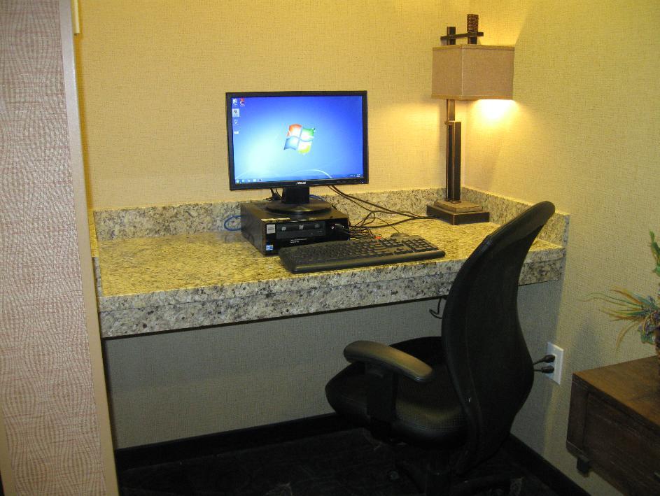 Little Missouri Inn & Suites Watford City Exteriér fotografie