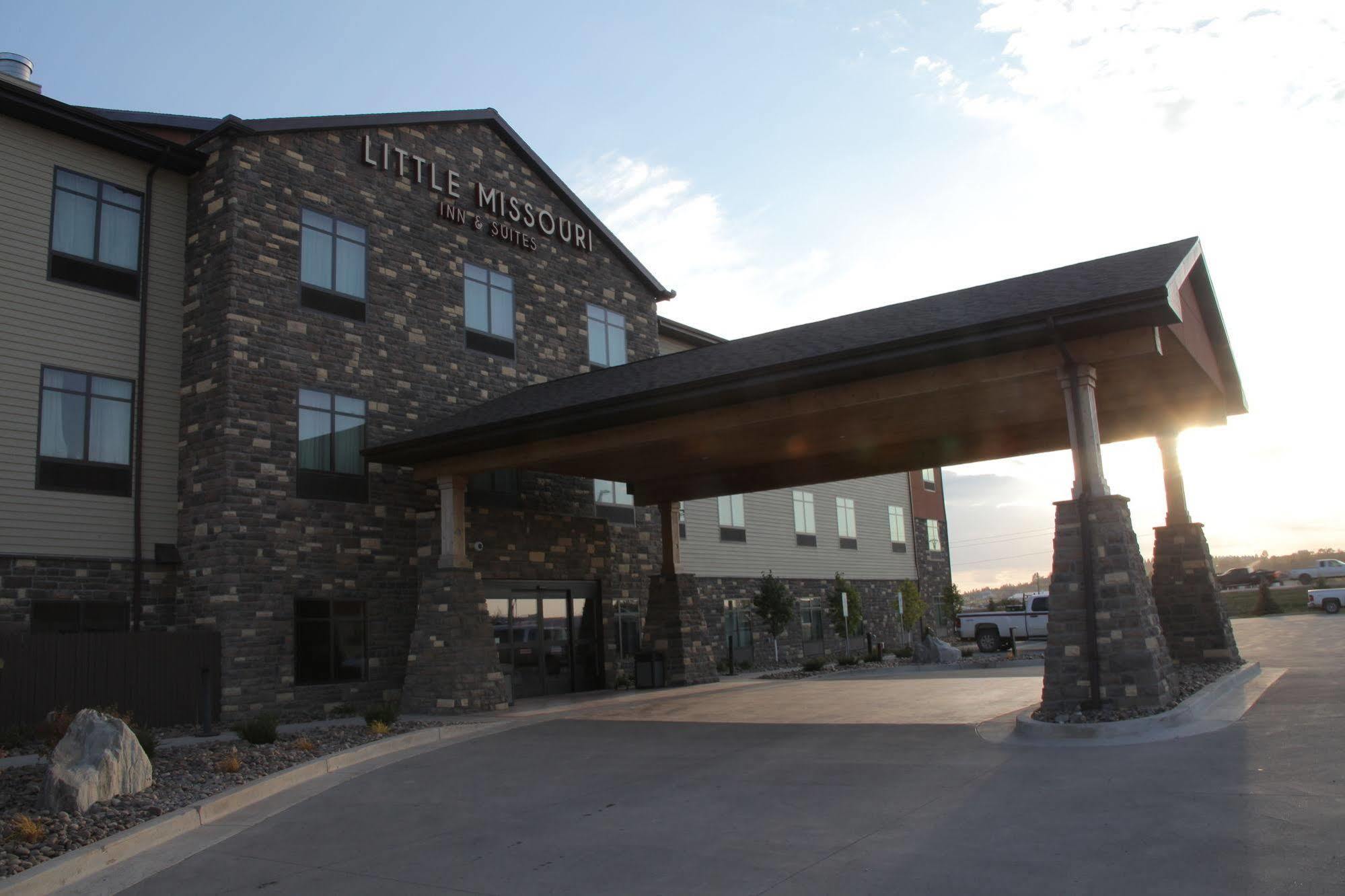 Little Missouri Inn & Suites Watford City Exteriér fotografie