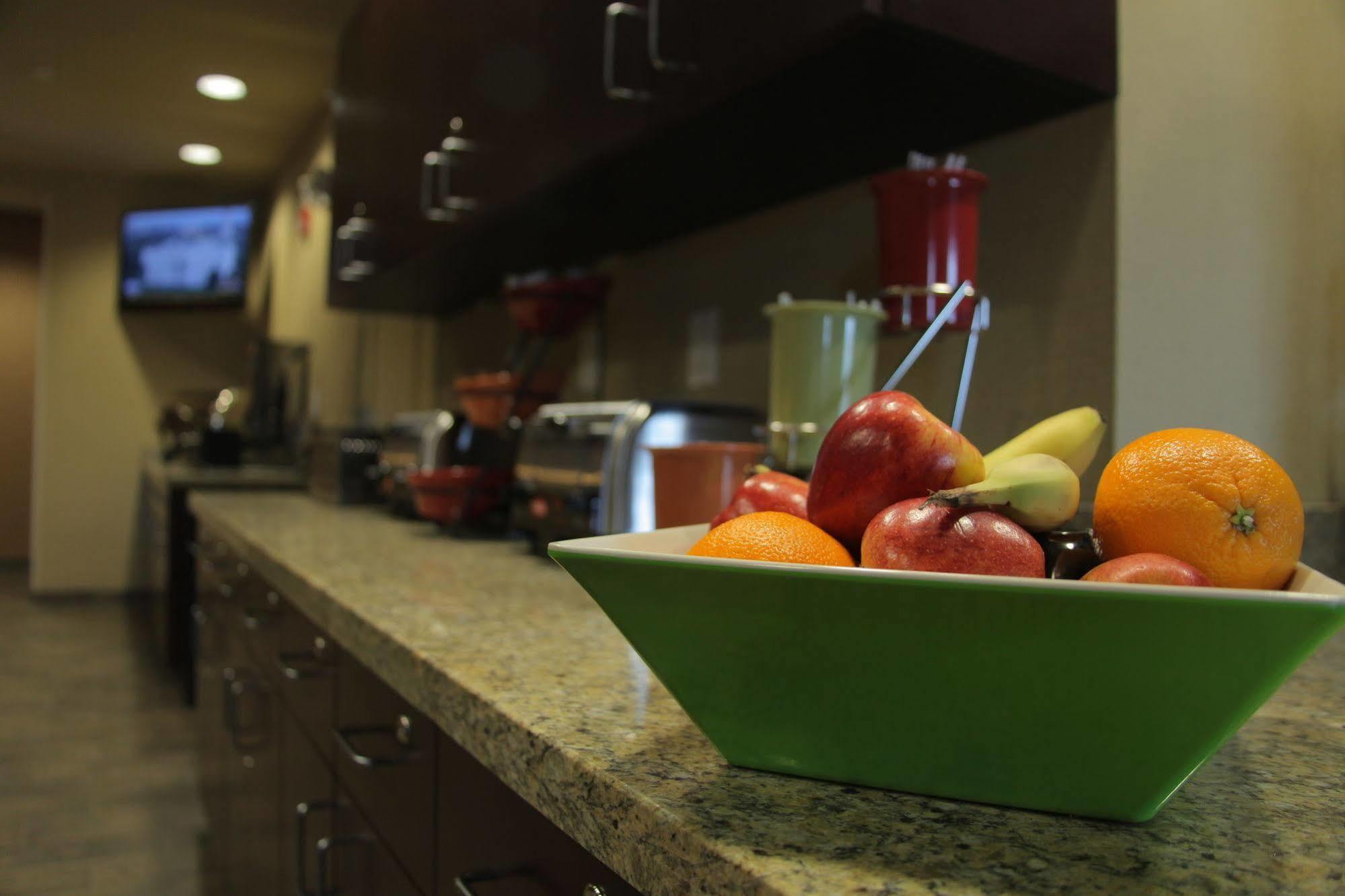 Little Missouri Inn & Suites Watford City Exteriér fotografie